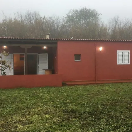 Rafael بيت للعطل