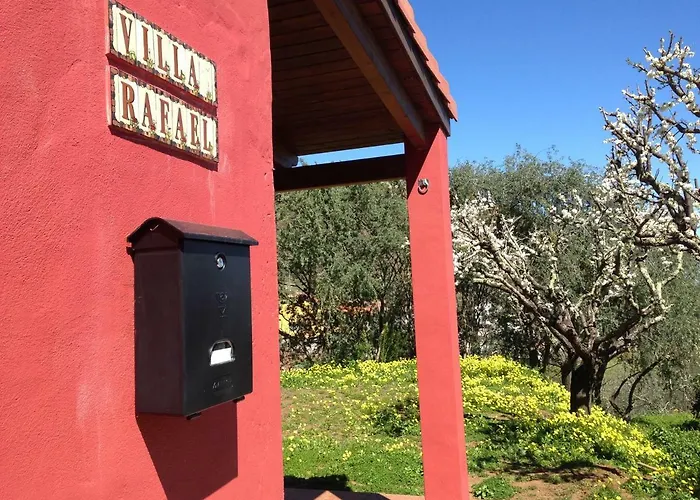 Сasa de vacaciones Rafael Vega de San Mateo